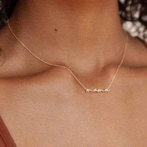 Gold 'mama' Necklace